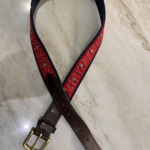 Vineyard Vines Boys leather lacrosse belt